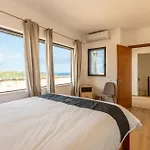 Onefifty Gozitan And Pool