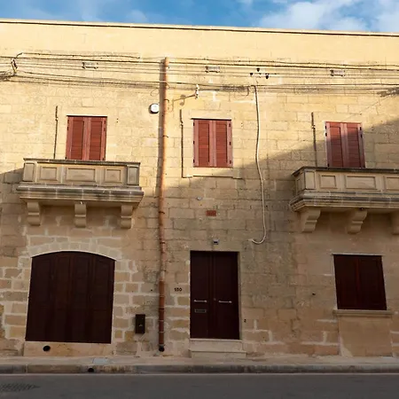 Onefifty Gozitan And Pool *