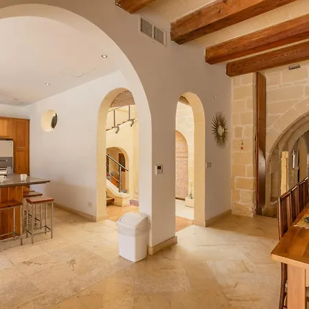 Onefifty Gozitan And Pool Lägenhet