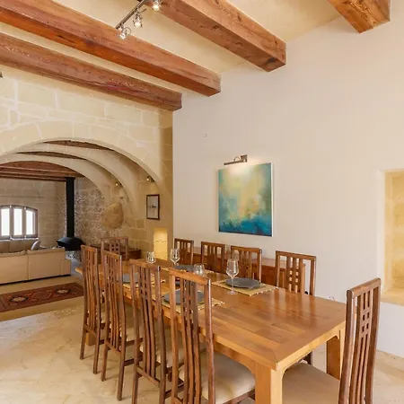 Onefifty Gozitan And Pool * Il-Pergla