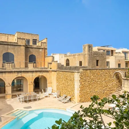 Onefifty Gozitan And Pool *