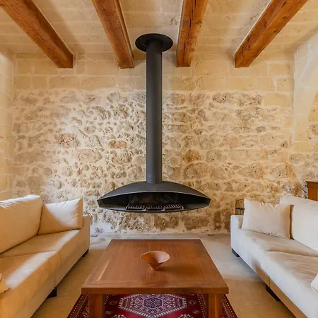 Onefifty Gozitan And Pool - Happy Apartment