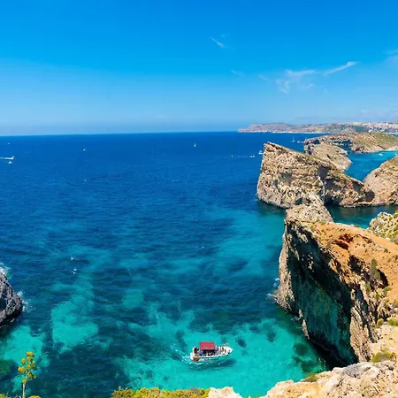 Onefifty Gozitan And Pool - Happy Apartment Il-Pergla