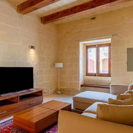 Onefifty Gozitan And Pool * Il-Pergla