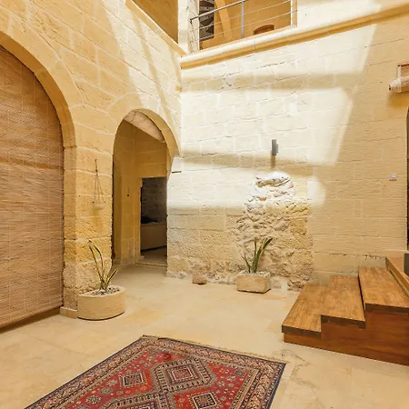 Onefifty Gozitan And Pool * Il-Pergla