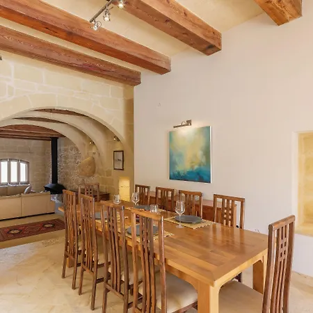 Onefifty Gozitan And Pool