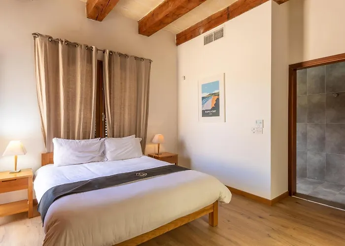 Onefifty Gozitan And Pool