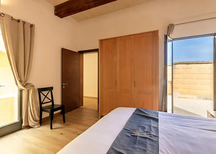 Onefifty Gozitan And Pool * Il-Pergla