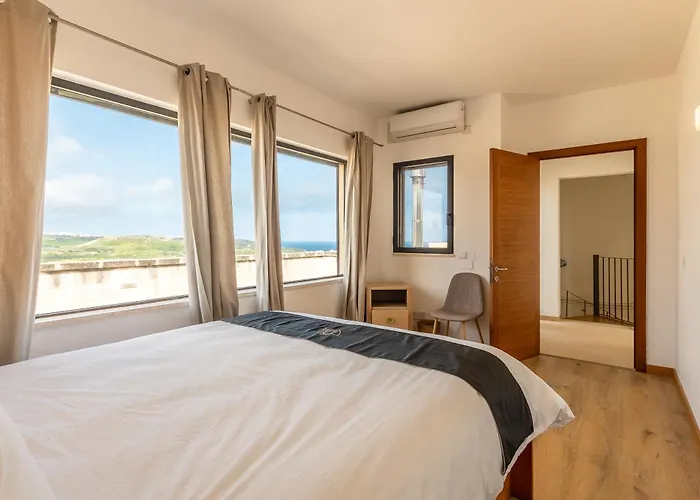 Onefifty Gozitan And Pool