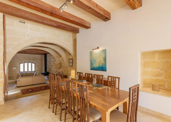 Onefifty Gozitan And Pool * Il-Pergla